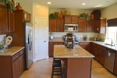 6541 E Redlands Ave unit 56, Fresno, CA 93727 - photo 5