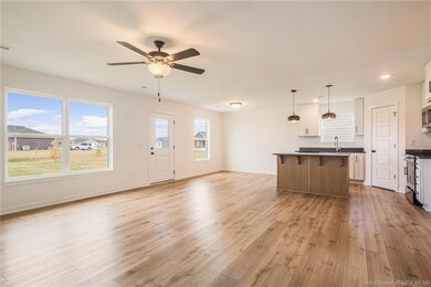 856 Wolf Run Park Blvd, Jeffersonville, IN 47130 - photo 5