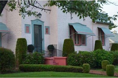 37 Lindbergh Ave, Holyoke, MA 01040 - photo 2