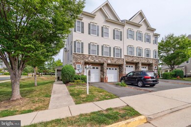 2801 Chinkapin Oak Ln, Woodbridge, VA 22191 - photo 2