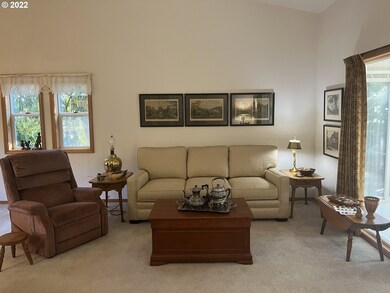 2141 Willow St, Florence, OR 97439 - photo 6