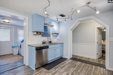 715 Old Columbia Rd, Leesville, SC 29070 - photo 4