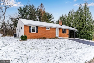 539 W Cumberland Rd, Enola, PA 17025 - photo 2