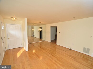 9025 N Laurel Rd unit C, Laurel, MD 20723 - photo 3
