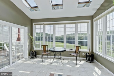 7257 Lake Hills Ct, Marriottsville, MD 21104 - photo 7