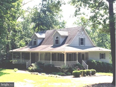 23763 Mill Pond Rd, Hollywood, MD 20636 - photo 2