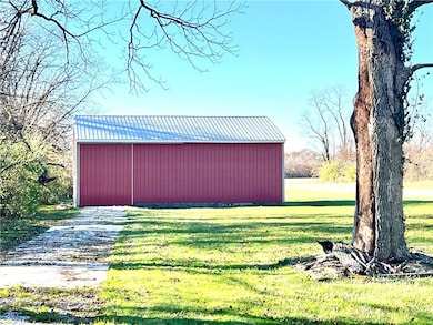 3145 Troy Rd, Springfield, OH 45504 - photo 2