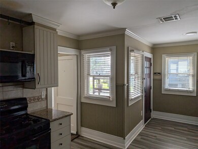 510 W Lang St, Alvin, TX 77511 - photo 7