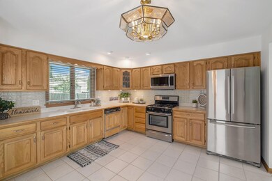 638 N Lillian St, Griffith, IN 46319 - photo 7