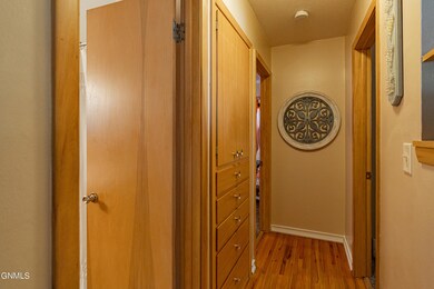 1211N17thSt_00015