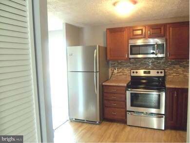 4402 Hallfield Manor Dr, Nottingham, MD 21236 - photo 7