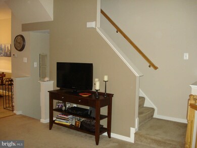 2612 Lotuswood Ct, Odenton, MD 21113 - photo 3