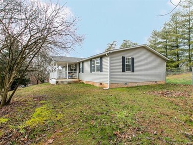 128 Quiet Woods Dr, Leicester, NC 28748 - photo 2