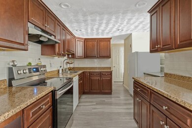 44 Mcauliffe Rd, Randolph, MA 02368 - photo 6