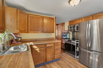 Stainless steel appliances in this fully appliance