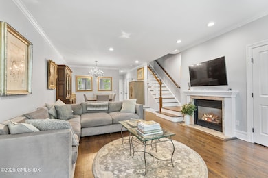 6-web-or-mls-104-ritch-ave-w-apt-6