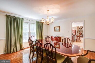 7925 Bressingham Dr, Fairfax Station, VA 22039 - photo 5