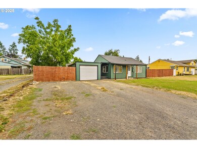2360 F St, Springfield, OR 97477 - photo 2