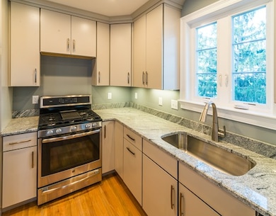 31 Leland St unit 31, Jamaica Plain, MA 02130 - photo 3