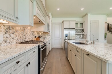 This kitchen is ready for the most avid chef with