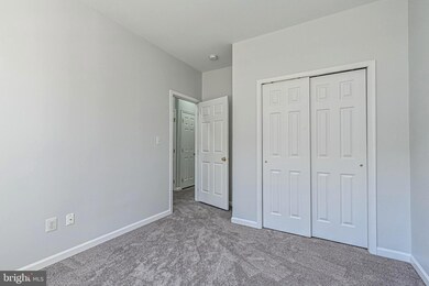 42838 Sykes Terrace, Chantilly, VA 20152 - photo 5