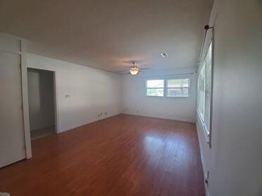101 Denton living room