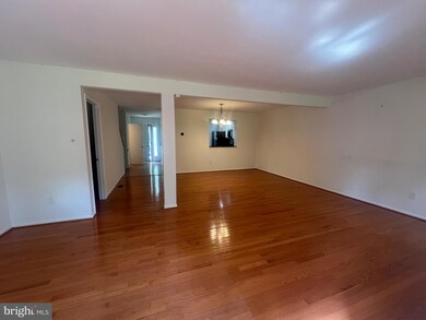 11708 Lone Tree Ct, Columbia, MD 21044 - photo 7