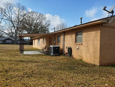 1064 E Poplar St, Georgetown, MS 39078 - photo 3