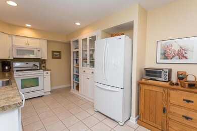26 E Charleston Kit