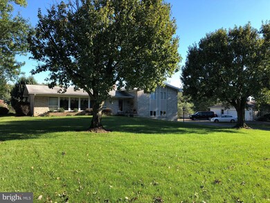 2910 Philadelphia Ave, Chambersburg, PA 17201 - photo 3