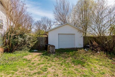 211 Marna Lynn Dr, Prairie Grove, AR 72753 - photo 2