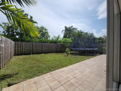 11366 NW 50th Terrace, Doral, FL 33178 - photo 5