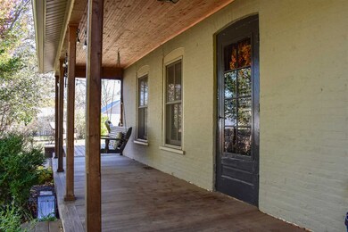 624 W 9th St, Cedar Falls, IA 50613 - photo 4