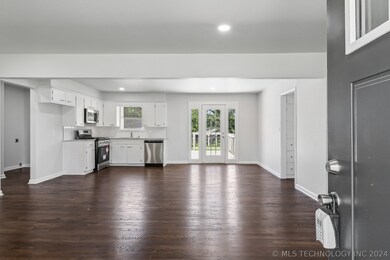 1137 E Jones Ave, Sapulpa, OK 74066 - photo 4