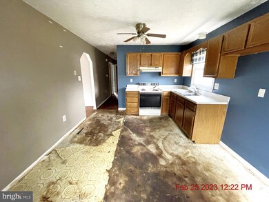 25870 Hills Dr, Mechanicsville, MD 20659 - photo 4