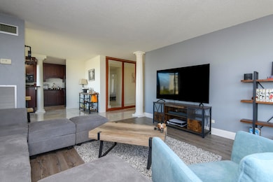 Regency House Condominiums unit 807, Milwaukee, WI 53202 - photo 4