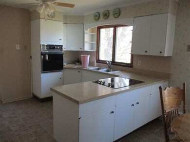 21 David Ave, Troy, NY 12180 - photo 4