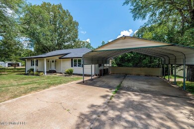 2215 Plum Point Rd, Pope, MS 38658 - photo 6