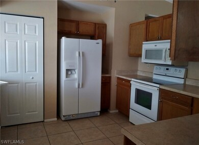 2025 NE 6th Place, Cape Coral, FL 33909 - photo 6