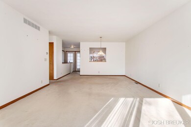 11-web-or-mls-300-appletree-ln