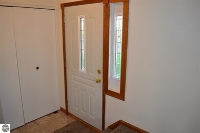 501 Ogemaw St, Oscoda, MI 48750 - photo 3