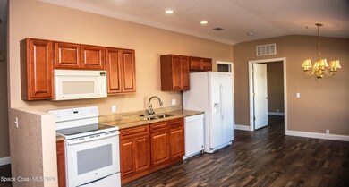 226 King St unit 100, Cocoa, FL 32922 - photo 2