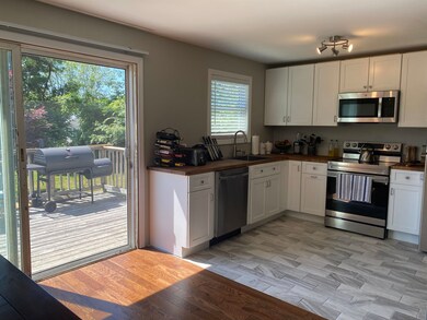 3 Claire St, Rochester, NH 03867 - photo 5