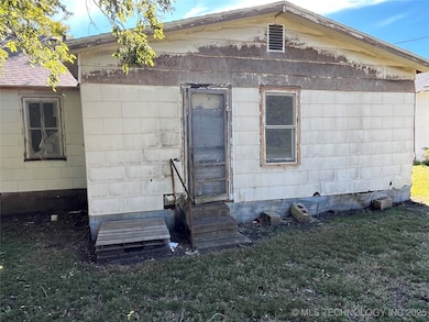 612 W 5th St, Ada, OK 74820 - photo 3
