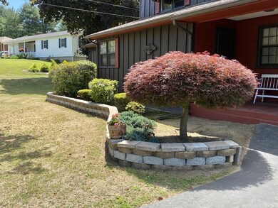 924 Dewey St, West Springfield, MA 01089 - photo 4