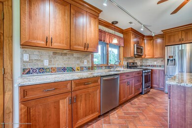435 Main St Jobstown NJ 08041-large-013-