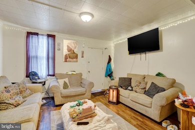 729 E Clarke Ave, York, PA 17403 - photo 4