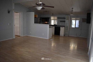 unlisted-address, Puyallup, WA 98375 - photo 5