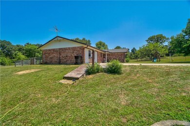 18307 Stevens Rd, Shawnee, OK 74801 - photo 3