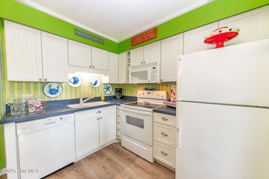 Southwinds A6 Kitchen 2